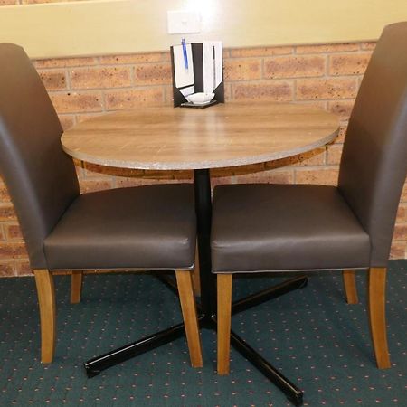 Colonial Motor Inn Bairnsdale Golden Chain Property Extérieur photo