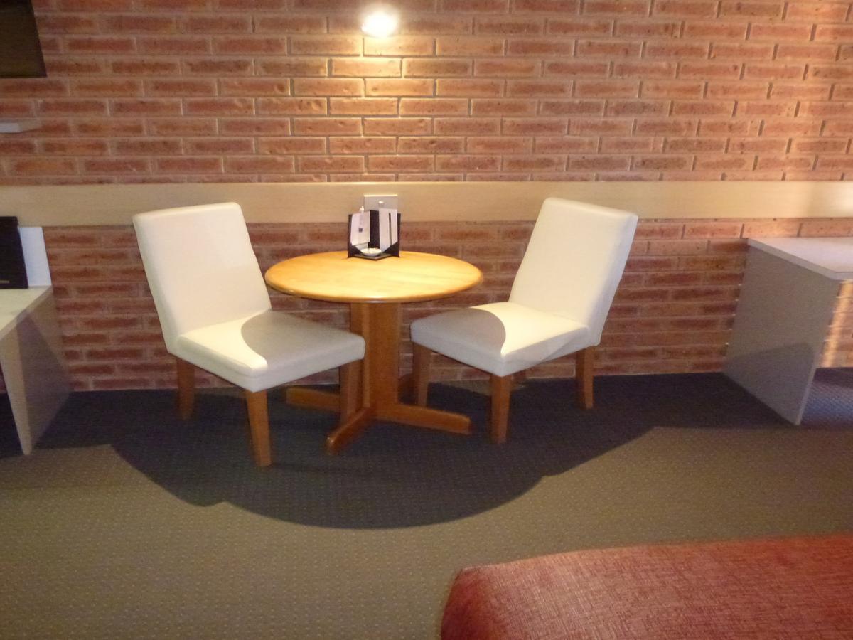 Colonial Motor Inn Bairnsdale Golden Chain Property Extérieur photo