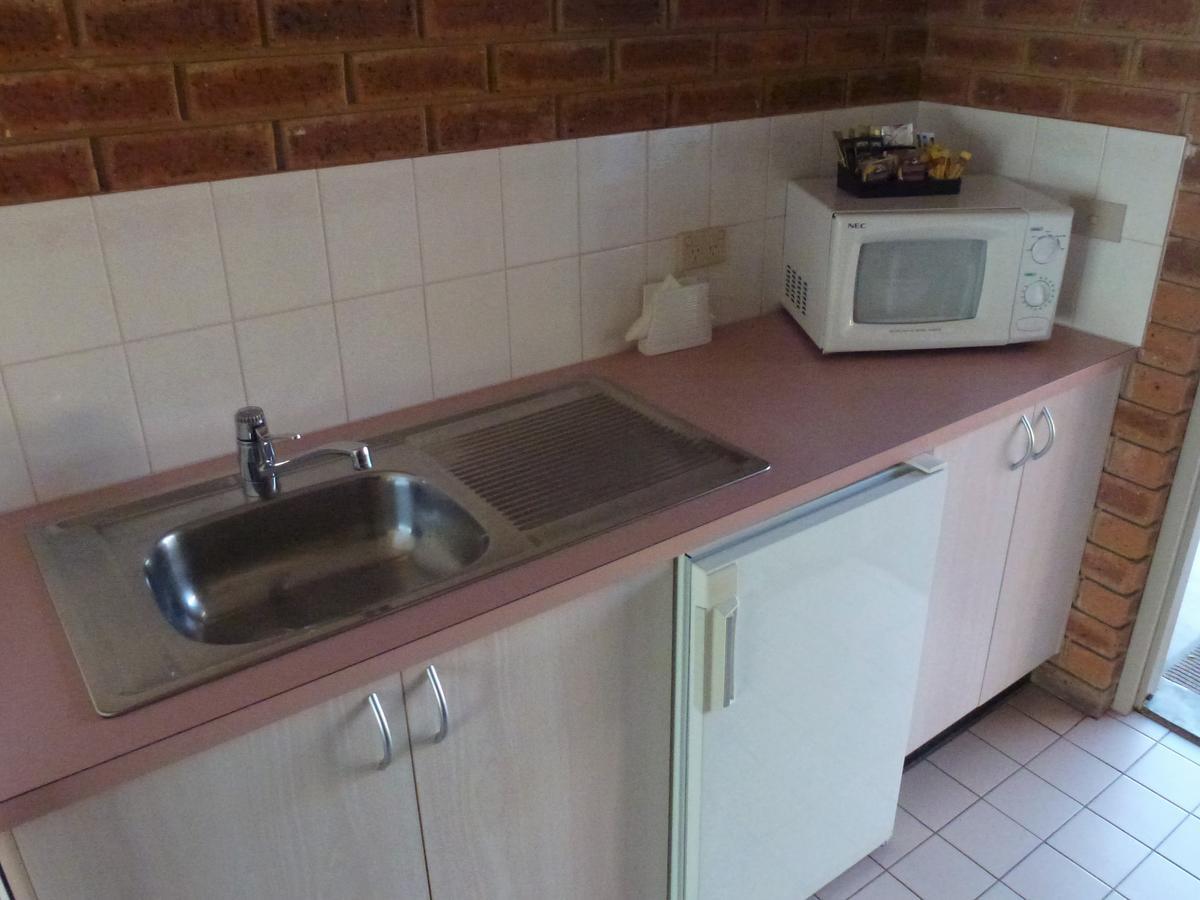 Colonial Motor Inn Bairnsdale Golden Chain Property Extérieur photo