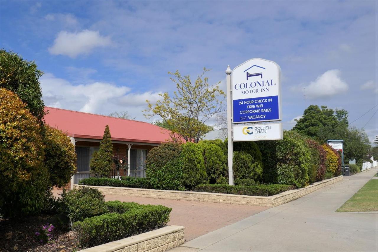 Colonial Motor Inn Bairnsdale Golden Chain Property Extérieur photo